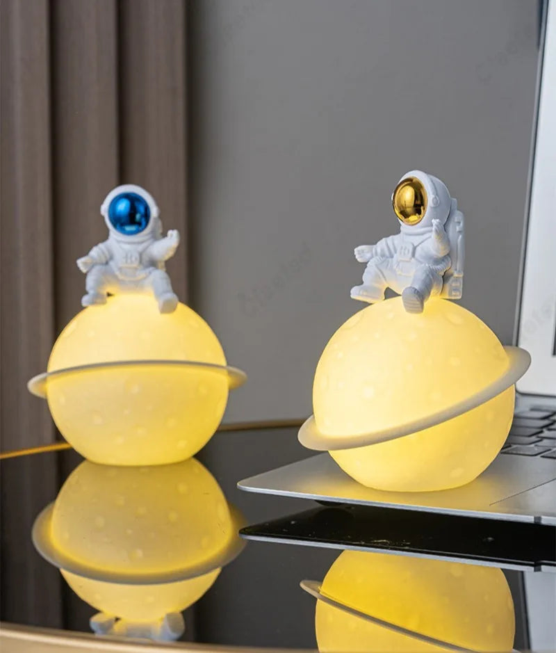 Galactic Gentlemen Sun sitter Lamp