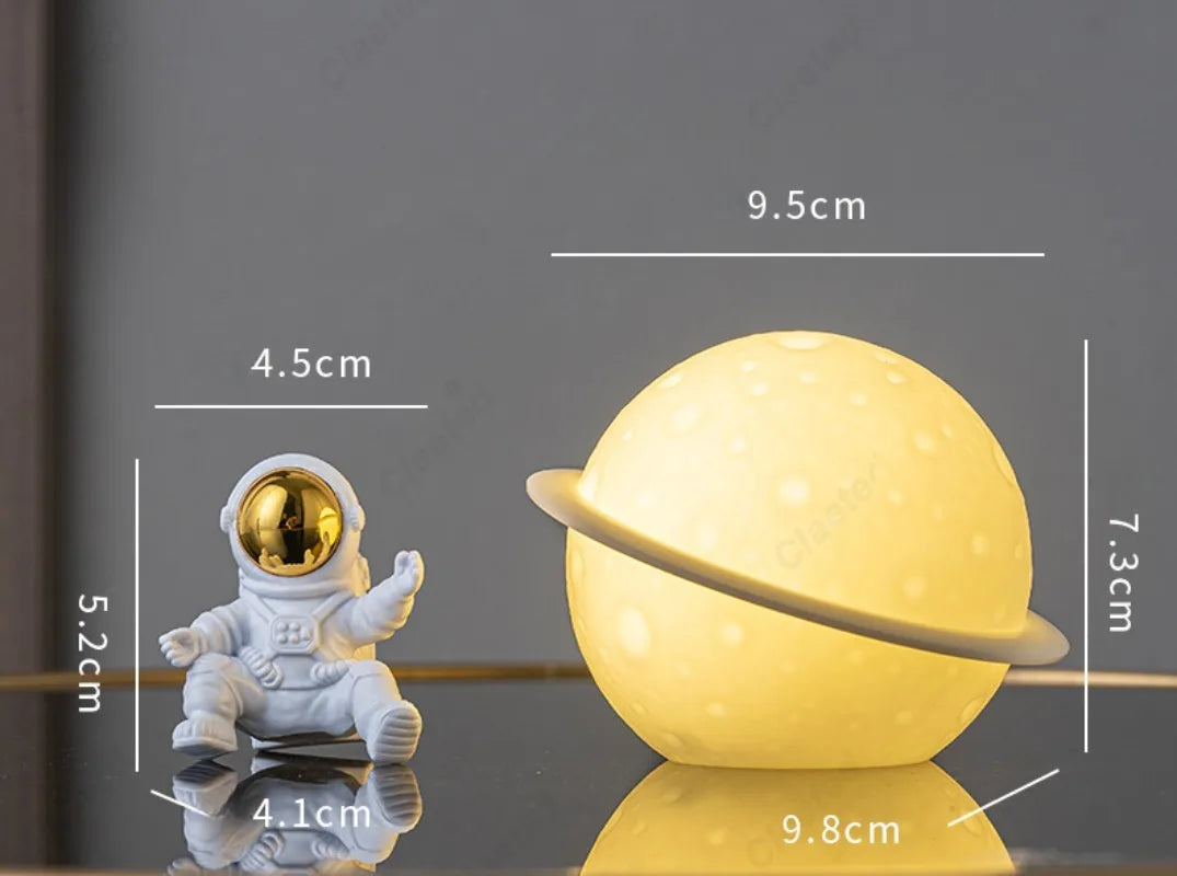 Galactic Gentlemen Sun sitter Lamp