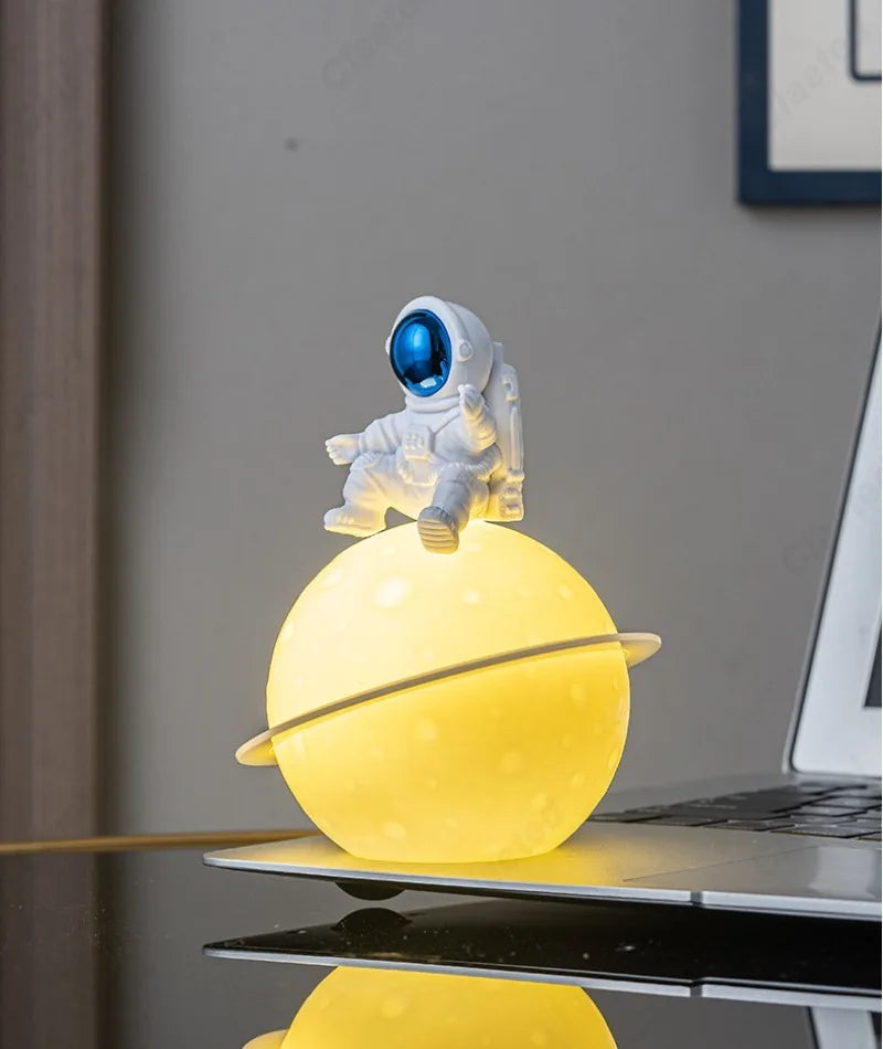 Galactic Gentlemen Sun sitter Lamp