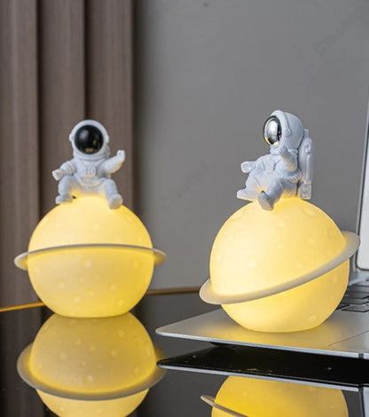 Galactic Gentlemen Sun sitter Lamp